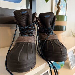 Khombu Black and Gray Snow Boots